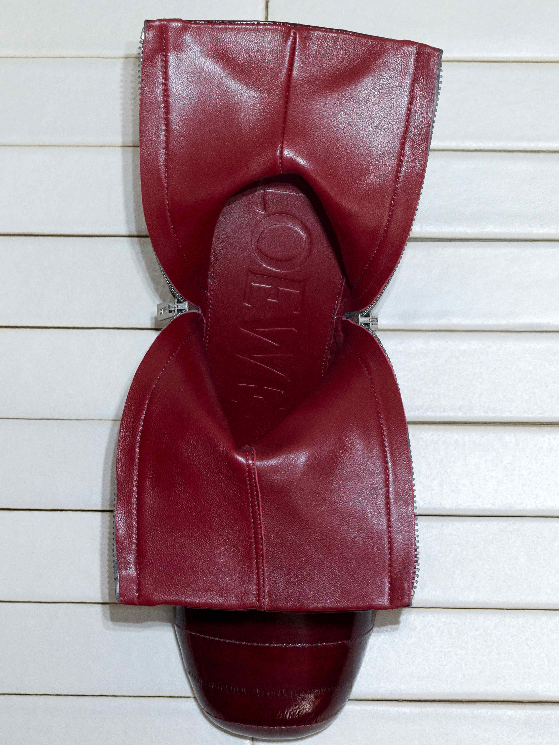 ロエベ公式オンラインストア｜LOEWE - LOEWE